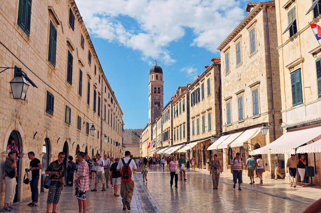 main street of dubrovnik