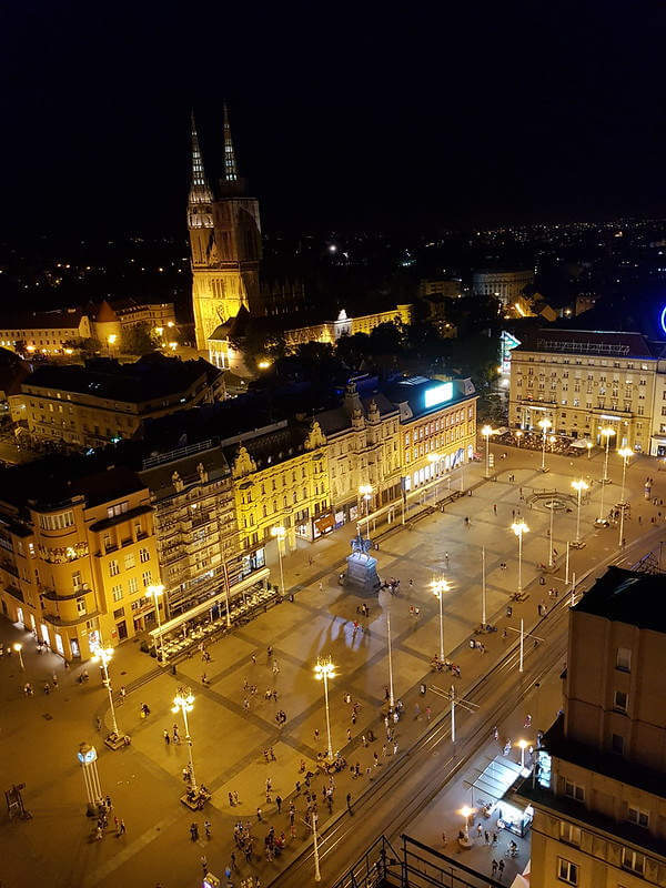 Zagreb 1 La place Ban-Jelačić