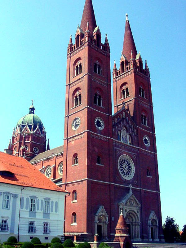 Cathédrale Saint Pierre de Djakovo