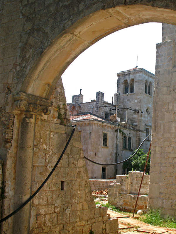 Monastère et abbaye bénédictine