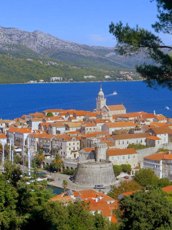 ville de korcula en croatie