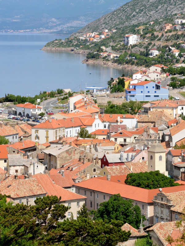 Vue de Senj depuis les hauteurs